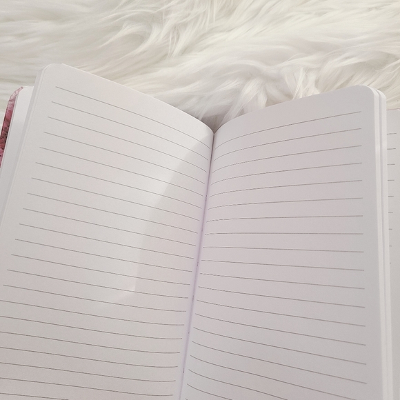 ♡ FREE GIFT ♡ - Picture 2 of 2